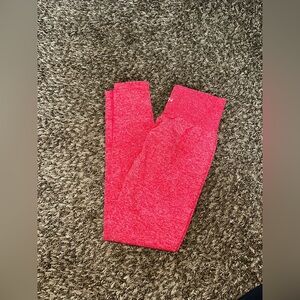NVGTN Vibrant Pink Leggings